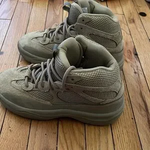 Yeezy | Shoes | Mens Yeezy Desert Boots Condition Good  display picture 1